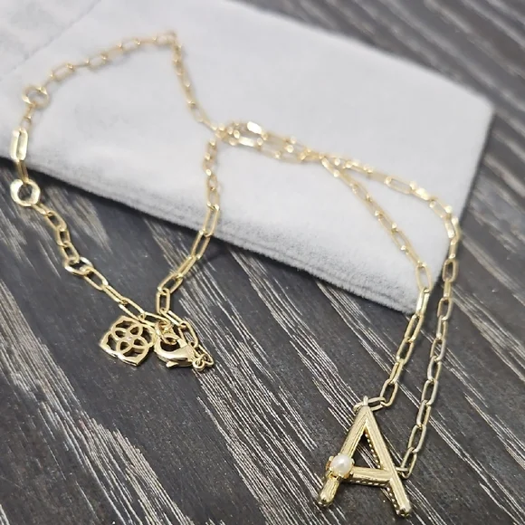 Kendra Scott Gold Initial A Necklace - Picture 1 of 4
